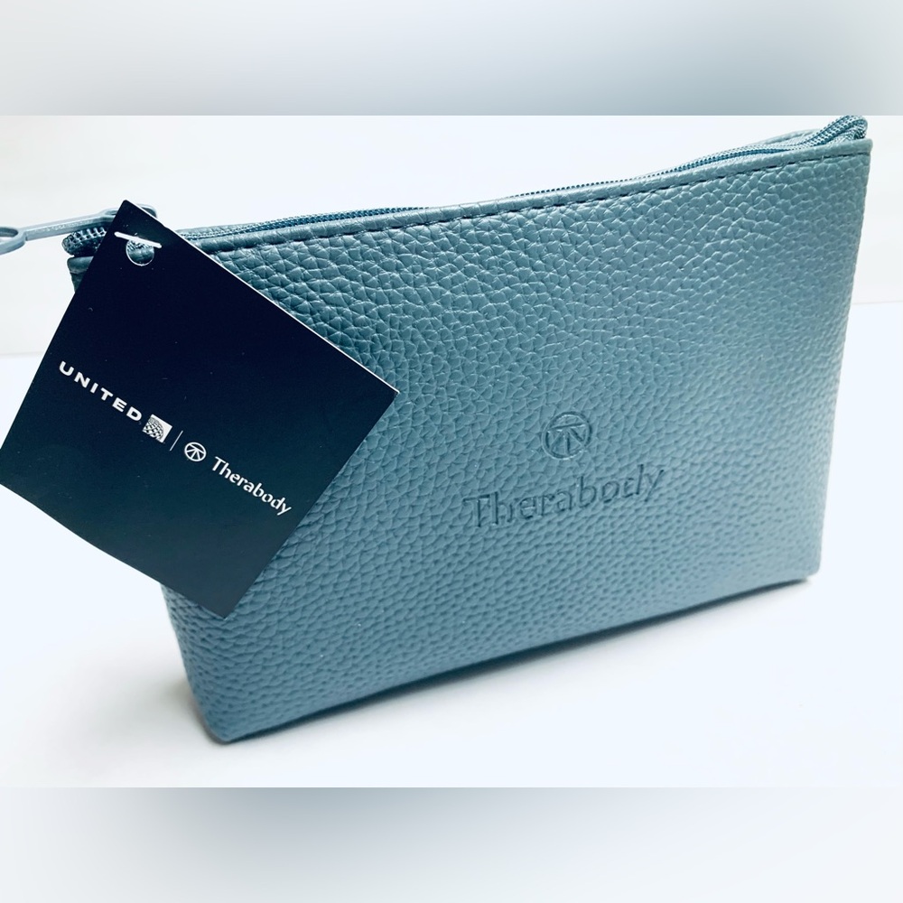 SEALED United Airlines THERABODY Polaris Amenity Kit Business Class First Class